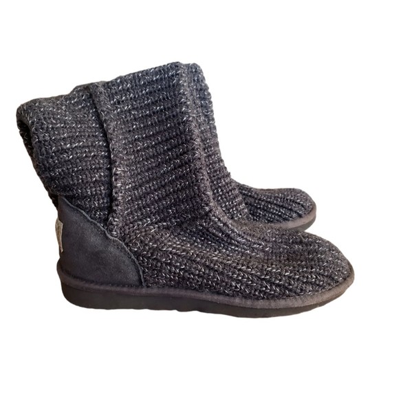 UGG Australia Cardy Tall Black Sweater Knit Button Boots Women’s Size US 7 EU 38 - Picture 6 of 9